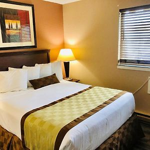Efficiency Queen Room
